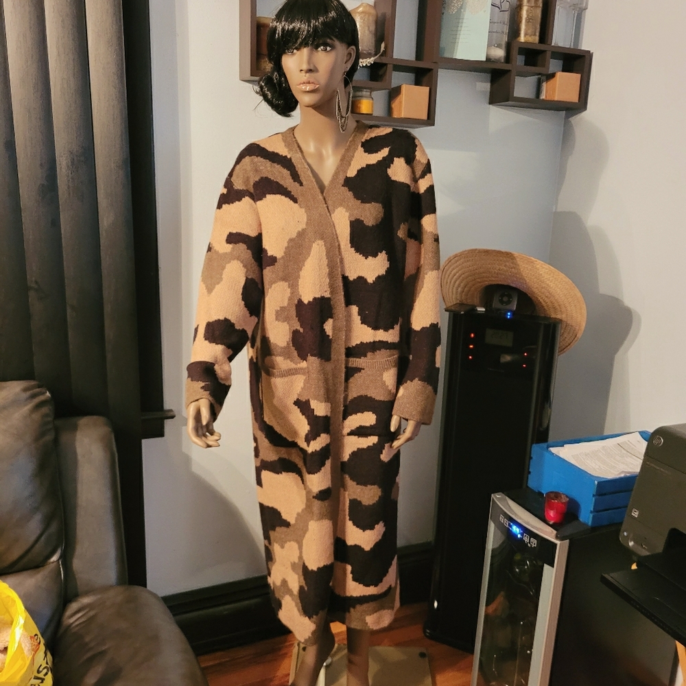 Sweater overcoat